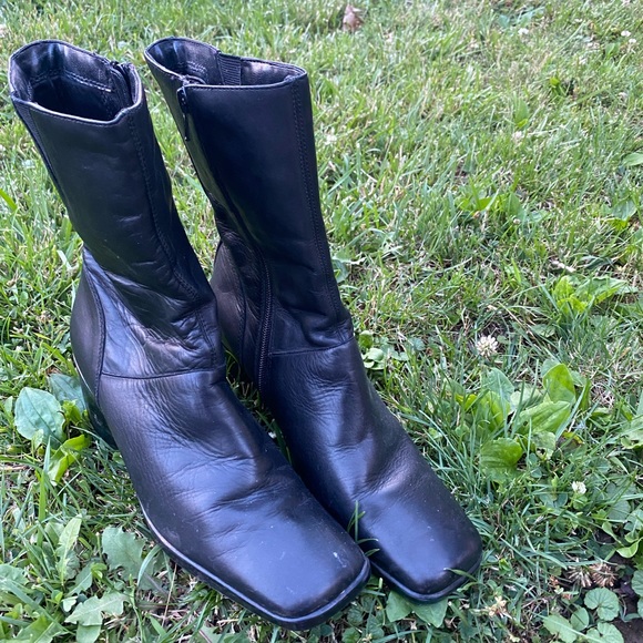 Vintage 90s boots - Picture 2 of 10